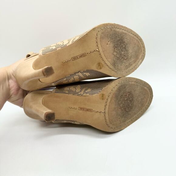 Vince Camuto Nattey 2 Perforated Leather Slit Peep Toe Heels Tan Size 8.5 - Picture 11 of 13